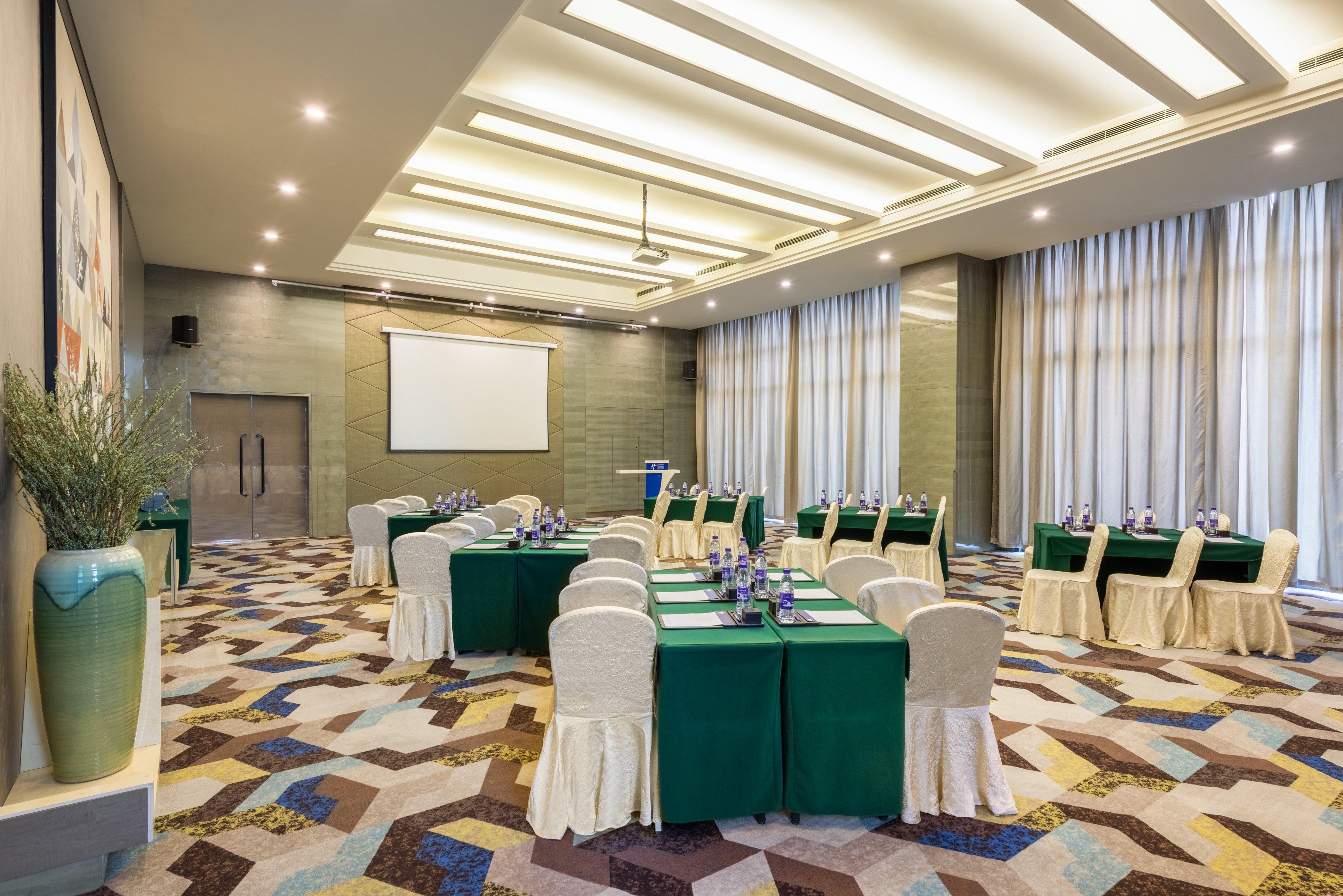Holiday Inn Express Beijing Yizhuang By Ihg - Taxi 1 Hour To International Airport And 800 Meters To The Nearby Subway Buitenkant foto